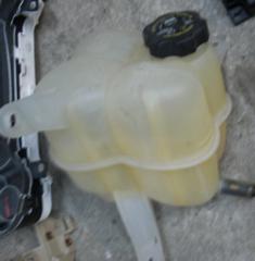 04-07 Cadillac CTS-V Coolant Reservoir 25769371